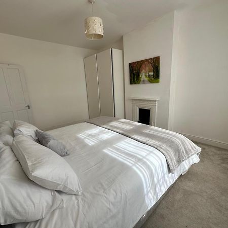Luxurious Living 4 Bedroom Home Londra Dış mekan fotoğraf