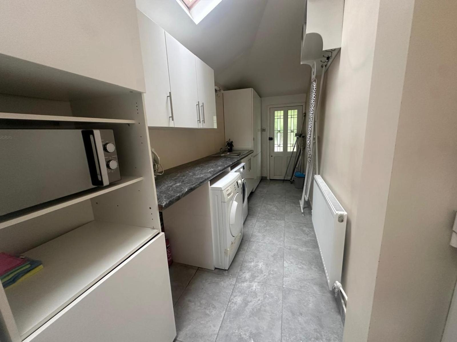 Luxurious Living 4 Bedroom Home Londra Dış mekan fotoğraf