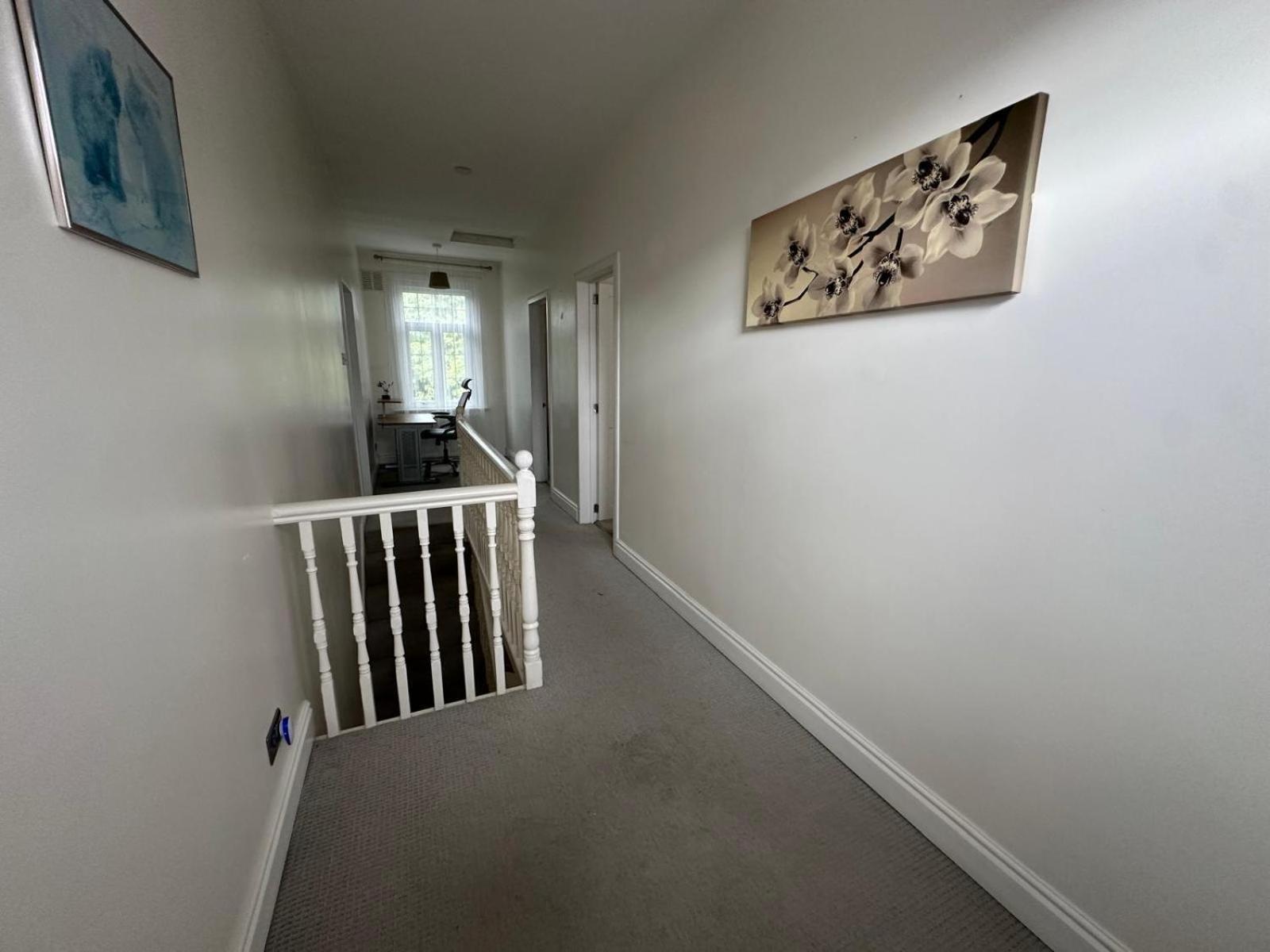 Luxurious Living 4 Bedroom Home Londra Dış mekan fotoğraf