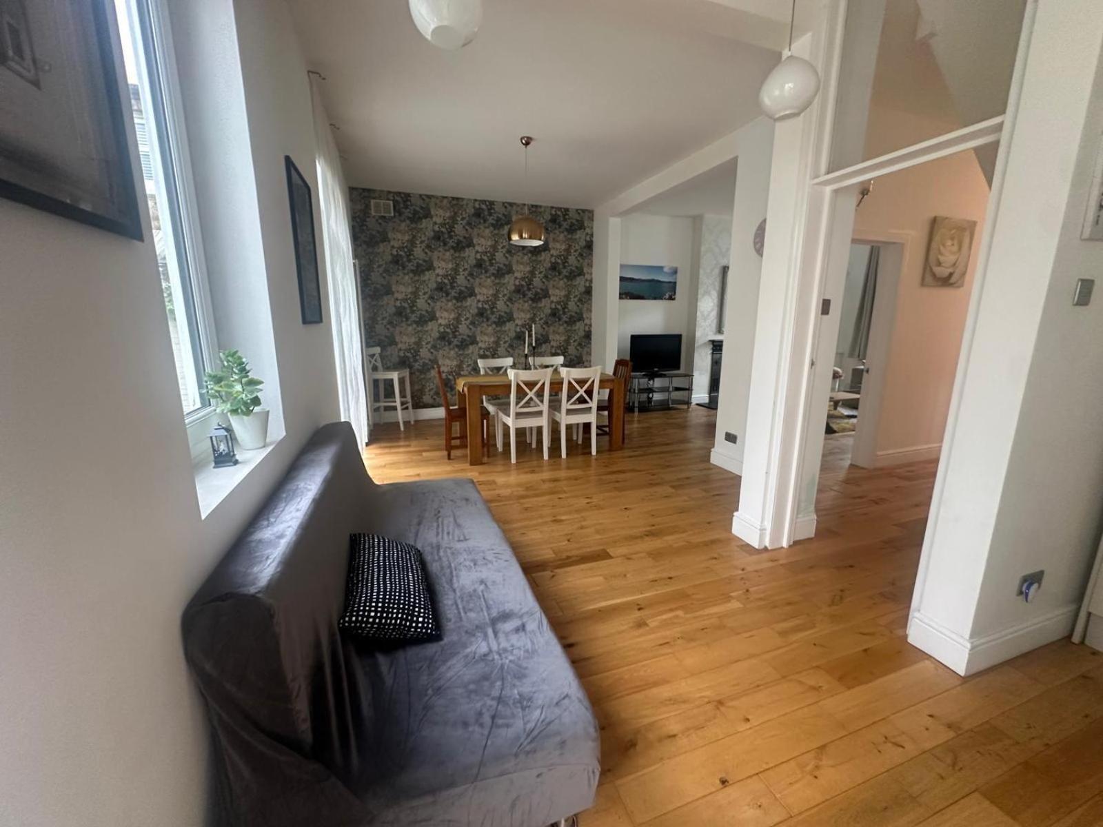 Luxurious Living 4 Bedroom Home Londra Dış mekan fotoğraf